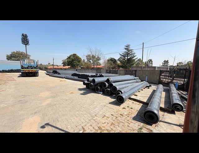 588M² INDUSTRIAL YARD FOR SALE IN PETIT